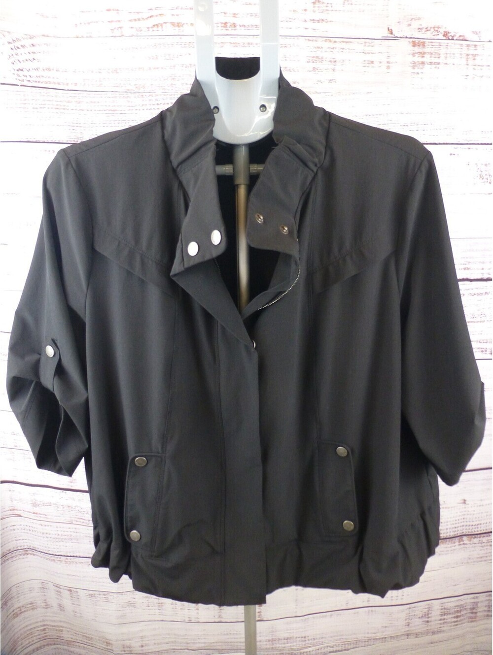 Zenergy by Chico's Women's Black Full Zip Snap Lightweight Jacket Size 2 (L) G5